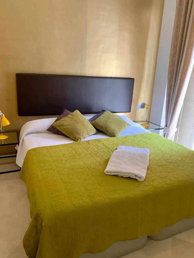 Singular Peral Appartement Sevilla Buitenkant foto